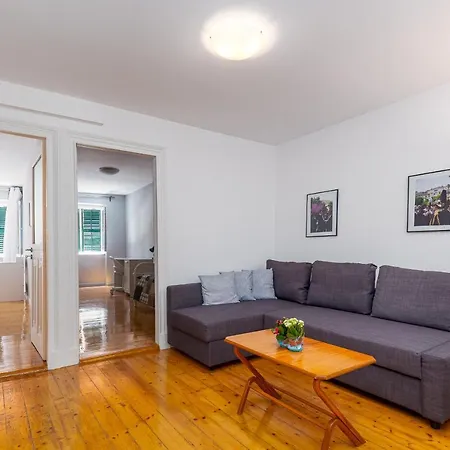 Accordi A Finestra Apartman *